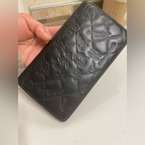 Chanel Symbol Icon Bifold Leather Wallet